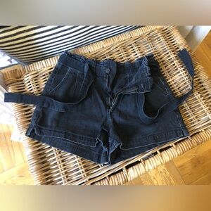 AMERICAN EAGLE DARK WASH DENIM SHORTS 🦅